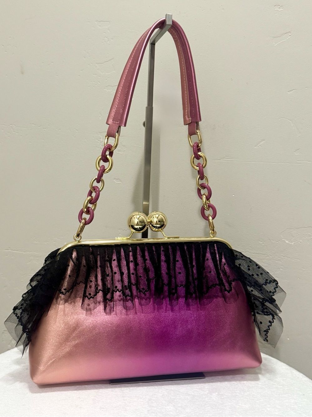 Unique Metallic Pink Gradient Cowhide With Lace Ruffle Trim Kisslock Frame Bag